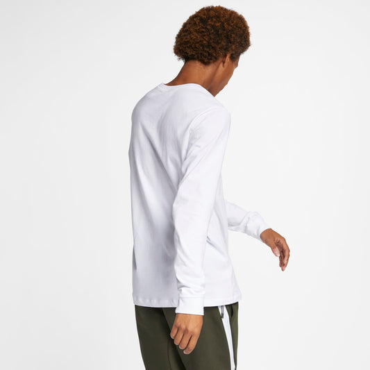 Nike Sportswear Club