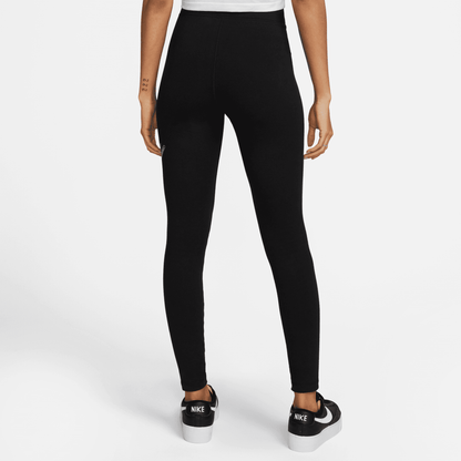 Nike Sportswear Swoosh